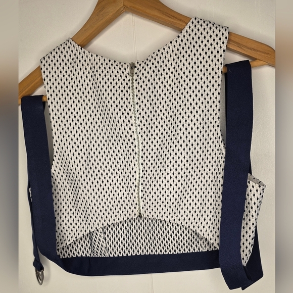 Asilio's.  Fitted Sleeveless Black And White Crop Top With Back Zipper.  Small - Picture 6 of 13
